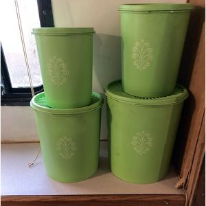 VINTAGE TUPPERWARE 4-PIECE CANISTER SET